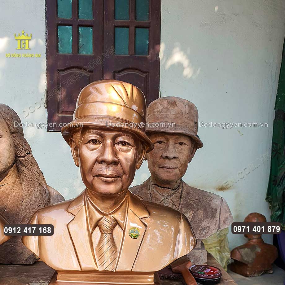 Từng chi tiết tr&ecirc;n vật phẩm được chạm khắc sắc n&eacute;t, tinh xảo